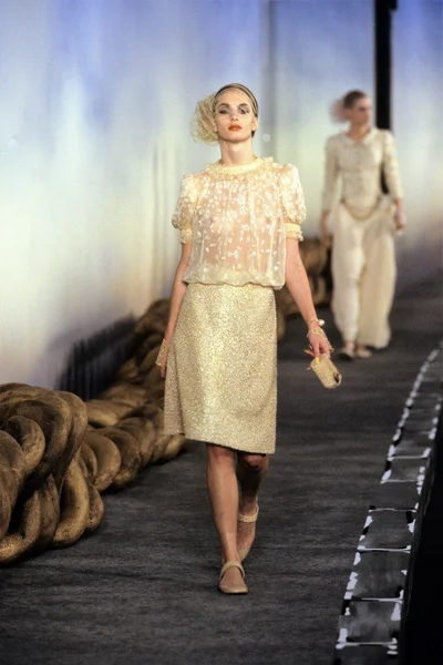 Look 34